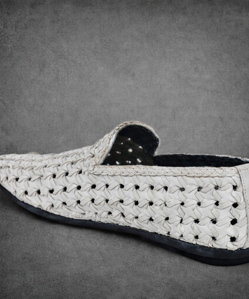 Paul Oliver Men's Bunai Range White