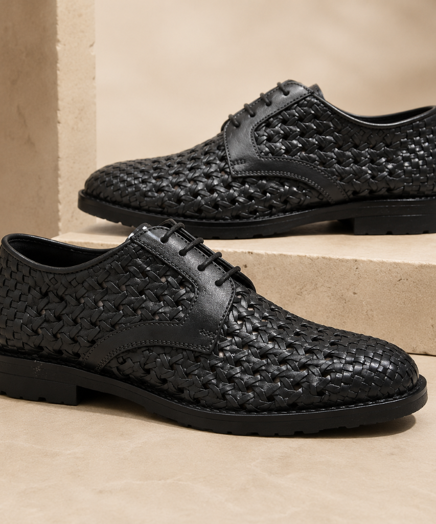 PUNTO: Handwoven Leather Derby Black Shoes