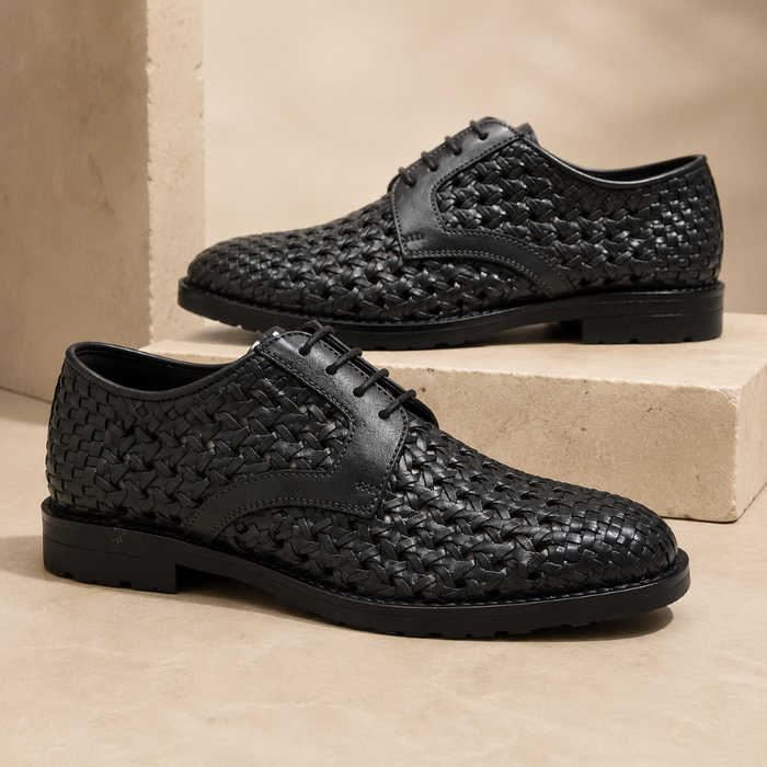 PUNTO: Handwoven Leather Derby Black Shoes